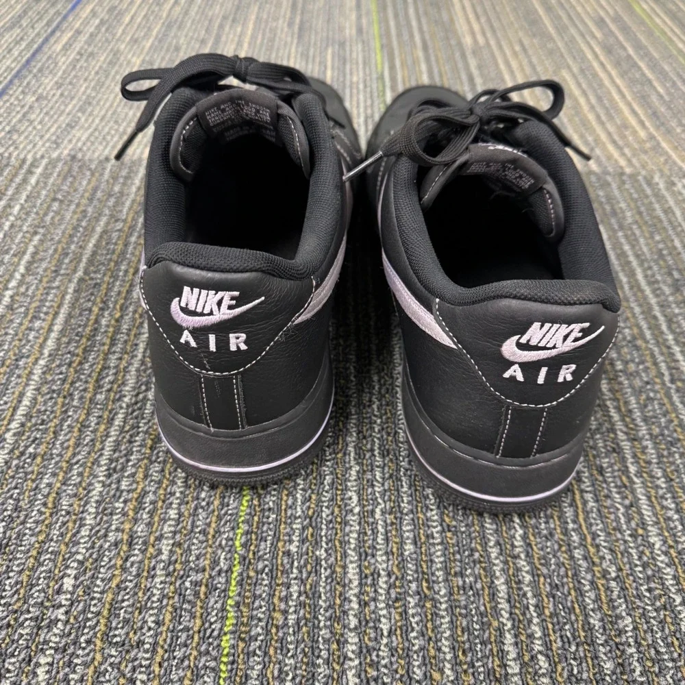 Nike Air Force 1 07 Low Mens Size 13 Black Lilac Excellent HQ2037-001 Sneakers